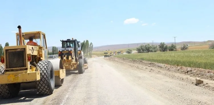 BAŞKAN BÜYÜKKILIÇ: “BÜNYAN’DA 130 MİLYON TL’LİK YOL ÇALIŞMASI BAŞLATTIK”