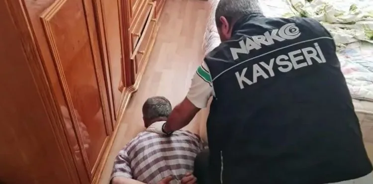 Kesinleşmiş hapis cezası bulunan 6 kişi yakalandı