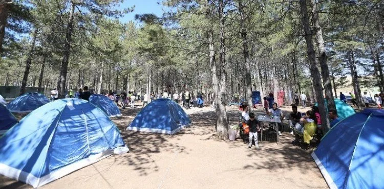 BÜYÜKŞEHİR’İN DOĞASEVERLER İÇİN HİZMETE SUNDUĞU DOĞA KAMPLARI BAŞLIYOR