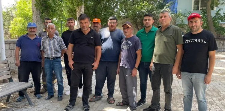 Mahalle sakinleri mağdur: İnternet yok, fatura var