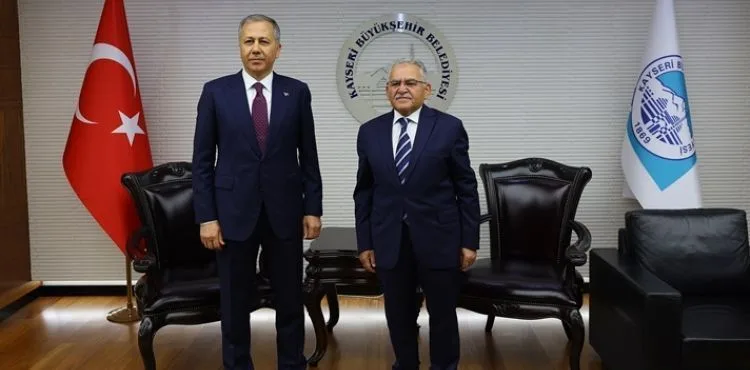 İÇİŞLERİ BAKANI YERLİKAYA’DAN BAŞKAN BÜYÜKKILIÇ’A ZİYARET