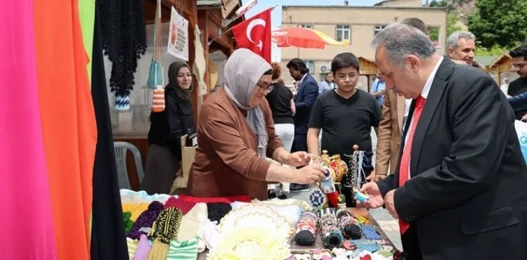 ‘MAHARETLİ ELLER’ YENİ YERİNDE AYNI GÜNÜNDE