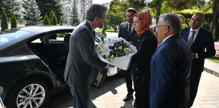KUZEY MAKEDONYA CUMHURİYETİ ANKARA BÜYÜKELÇİSİ MANASİJEVSKİ’DEN BAŞKAN BÜYÜKKILIÇ’A ZİYARET