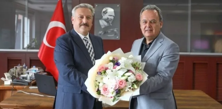 BAŞKAN PALANCIOĞLU’NDAN MELİKGAZİ KAYMAKAMI BÜLENT KARACAN’A ZİYARET