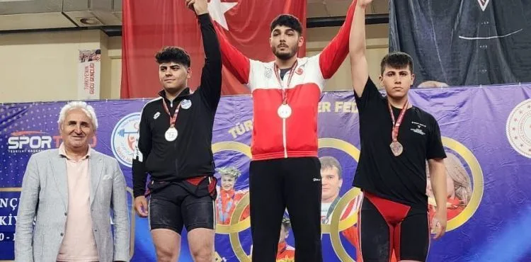 Kayserili halterci Habib Can Taşçı Türkiye üçüncüsü oldu
