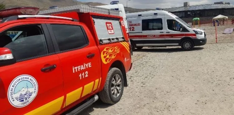 Erciyes Dağı’nda mahsur kalan dağcıları kurtarma çalışmaları devam ediyor