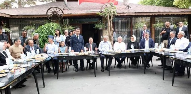 Bünyan'ımızda 15 Temmuz Milli Birlik ve Demokrasi ruhu vatandaşlarımızın yoğun katılımı ile yeniden yaşandı.