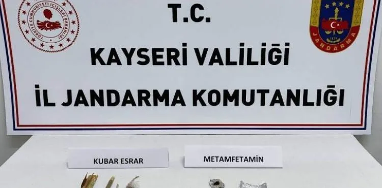 Şüpheli araçta uyuşturucu madde bulundu