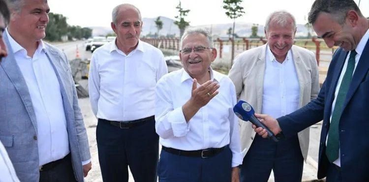 ESNAF DOSTU BÜYÜKKILIÇ, ŞEKER TOKİ VE OTO SERVİSLERİ SANAYİ SİTESİ’NE HİZMET VERECEK KÖPRÜ ÇALIŞMASINI İNCELEDİ
