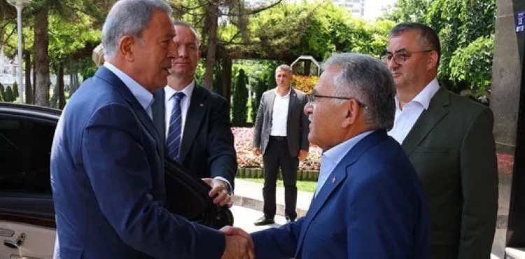 AKAR VE BÜYÜKKILIÇ’TAN OSB VE ODA BAŞKANLARIYLA YATIRIM DEĞERLENDİRME TOPLANTISI