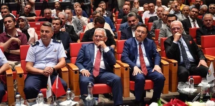 AK Parti Genel Başkan Vekili Elitaş; “Geleneksel üretimlerin yerine yeni üretimleri hayata geçirmeliyiz”