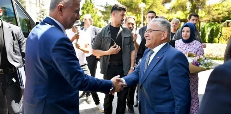 BAKAN BOLAT’TAN BAŞKAN BÜYÜKKILIÇ’A ZİYARET