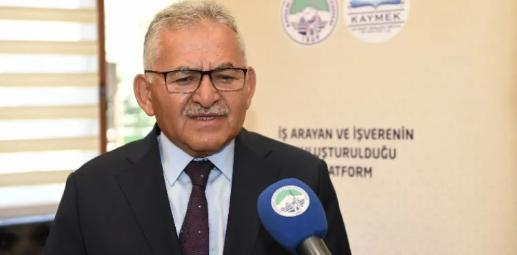 BÜYÜKŞEHİR’İN KAYSERİ KARİYER MERKEZİ’NDE 1 AYDA 200’DEN FAZLA KİŞİ İŞE YERLEŞTİ