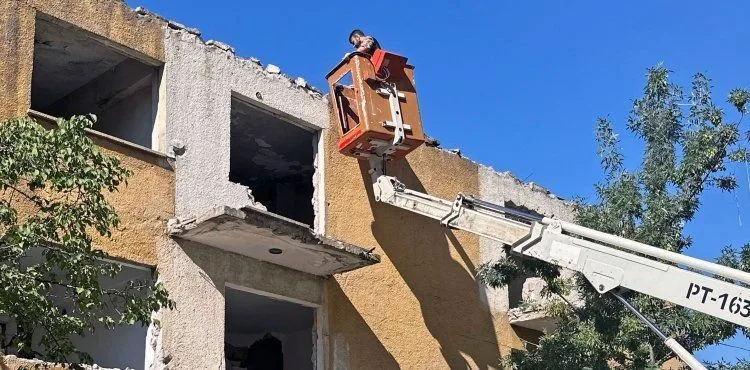 YIKIM DURDURULDU, YUMURTALAR TAŞINDI
