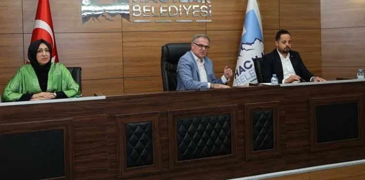 ÖZDOĞAN: “2. ETAP KONUTLARIN ANAHTAR TESLİMİNE BAŞLIYORUZ”