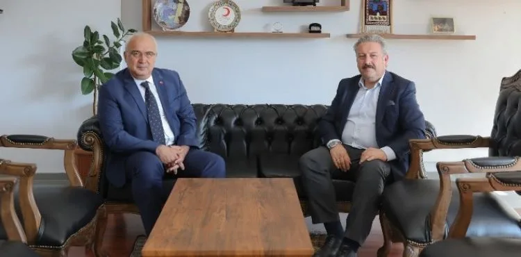 BAŞKAN PALANCIOĞLU’NDAN YENİ KAYMAKAM ARISOY’A HAYIRLI OLSUN ZİYARETİ