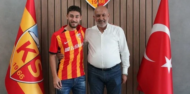 Kayserispor, Kartal Kayra ile tekrar 1 seneliğine anlaştı