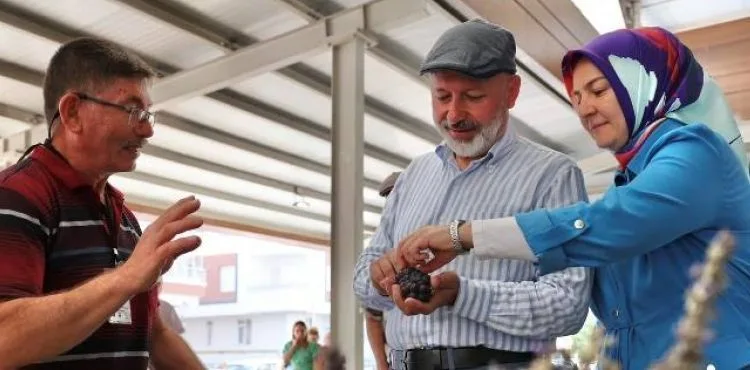 ANADOLU’DA TEK, TÜRKİYE’DE SAYILI OLAN ‘YÜZDE 100 EKOLOJİK PAZAR’ AÇILDI