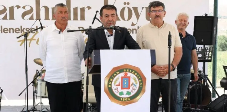 KARAHIDIR 4. GELENEKSEL PİLAV VE DOMATES ŞENLİĞİ GERÇEKLEŞTİRİLDİ