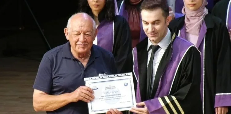 ERÜ Diş Hekimliği Fakültesi 15. Dönem Mezunlarını Verdi