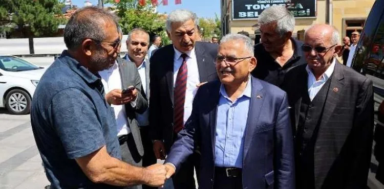 BÜYÜKKILIÇ, TOMARZA’DA DADALOĞLU’NUN TORUNLARI İLE BULUŞTU
