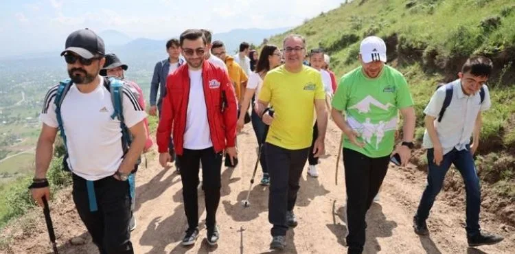 BAŞKAN ÖZDOĞAN DOĞASEVERLERİ ORTASEKİ ORMANLARI’NA DAVET EDİYOR