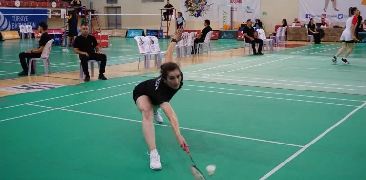 Badminton Süper Ligi ve 1’inci Ligi Kayseri etabı yapılıyor