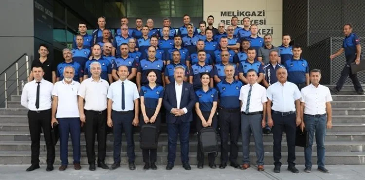 BAŞKAN PALANCIOĞLU ZABITA TEŞKİLATI’NIN 198. YIL DÖNÜMÜNÜ KUTLADI