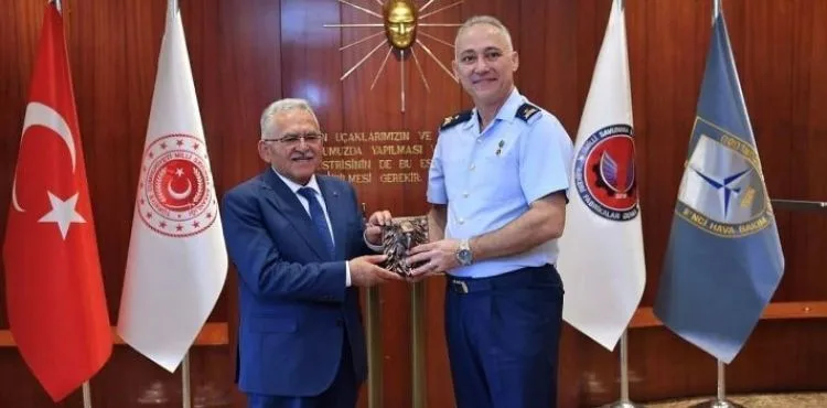 BAŞKAN BÜYÜKKILIÇ’TAN GARNİZON KOMUTANLIĞI’NA ATANAN ACAR’A HAYIRLI OLSUN ZİYARETİ