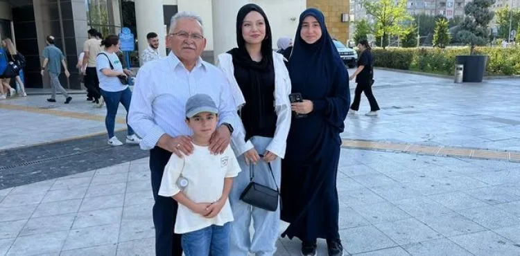 BAŞKAN BÜYÜKKILIÇ, AVM’DE VATANDAŞ VE ESNAFLA BİR ARAYA GELDİ