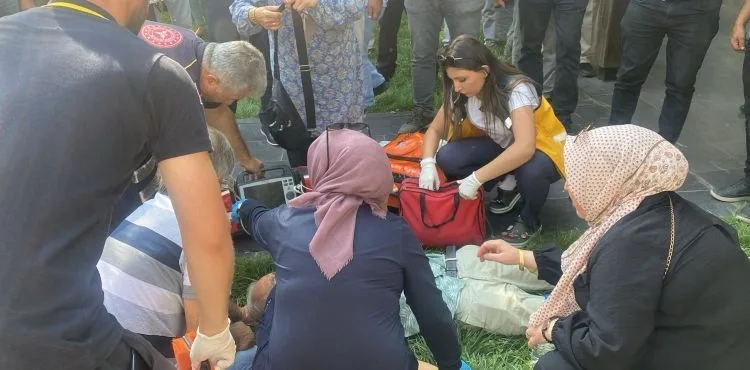 Rahatsızlanan vatandaşa ilk müdahaleyi Başkan Büyükkılıç yaptı