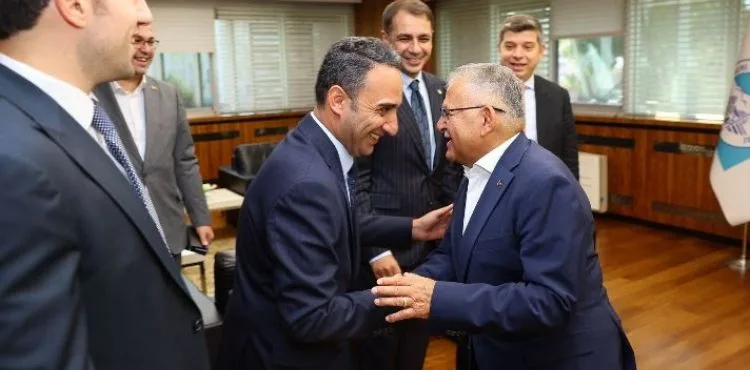 BAŞKAN BÜYÜKKILIÇ, SOCAR YETKİLİLERİNİ AĞIRLADI