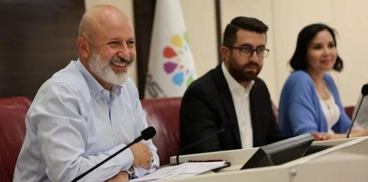 BAŞKAN ÇOLAKBAYRAKDAR, “İHALELERDE ELDE EDİLEN GELİR, VATANDAŞLARIMIZA HİZMET OLARAK DÖNECEK”