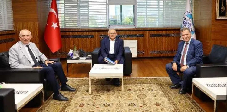 ESNAF DOSTU BAŞKAN BÜYÜKKILIÇ’A ODA TEMSİLCİLERİ ODAKIR VE ALAN’DAN ZİYARET
