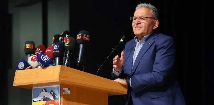 BAŞKAN BÜYÜKKILIÇ KAYSERİSPOR’UN OLAĞANÜSTÜ GENEL KURULU’NA KATILDI