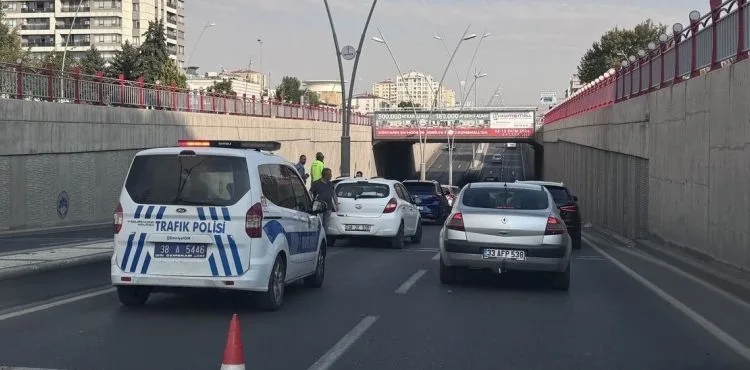 İYİ Partili Ülker'den trafik isyanı