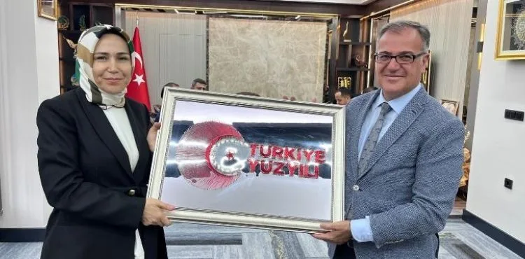 BAŞKAN ÖZDOĞAN’A, ASUMAN ERDOĞAN’DAN ZİYARET