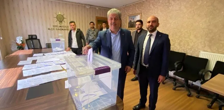 AK Parti Milletvekilleri Delege seçimleri için oylarını kullandı