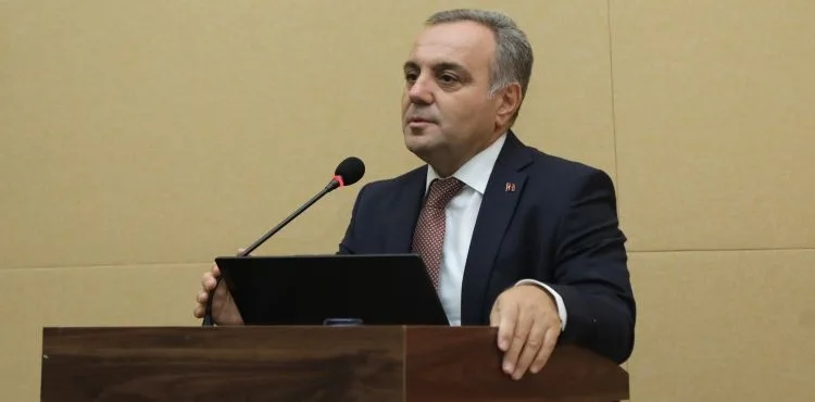 Rektör Prof. Dr. Fatih Altun, Mühendislik Fakültesi’nin Açılış Dersini Verdi