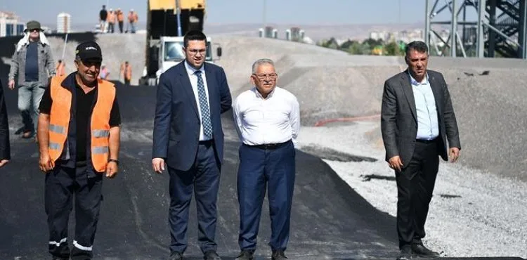 BAŞKAN BÜYÜKKILIÇ’TAN TÜRKİYE’DE SAYILI OLAN BÜYÜKŞEHİR’İN BMX PARKURU ÇALIŞMALARINA YAKIN TAKİP