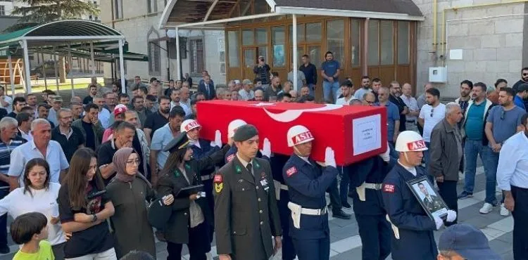 Teğmen kazada hayatını kaybetti