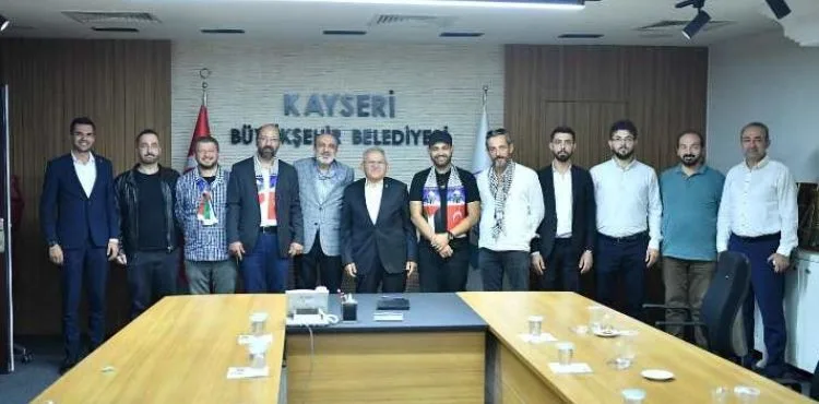 BAŞKAN BÜYÜKKILIÇ, KAYSERİ FİLİSTİN İLE DAYANIŞMA PLATFORMU ÜYELERİNİ MİSAFİR ETTİ