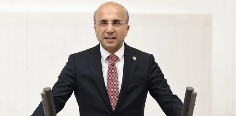 CHP’li Aşkın Genç’ten NEET gençler için araştırma önergesi: Gençlerin yüzde 75,5’i imkanları olsa yurtdışında çalışmak istiyor