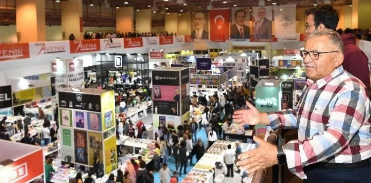 BAŞKAN BÜYÜKKILIÇ: "ŞEHRİMİZİ 7’NCİ KAYSERİ KİTAP FUARI HEYECANI SARDI”