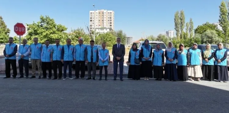 KOCASİNAN İLÇE MÜFTÜLÜĞÜNDEN AHDE VEFA ÖRNEĞİ VEFAT EDEN İMAMIN AİLESİNE DAİRE ALINDI