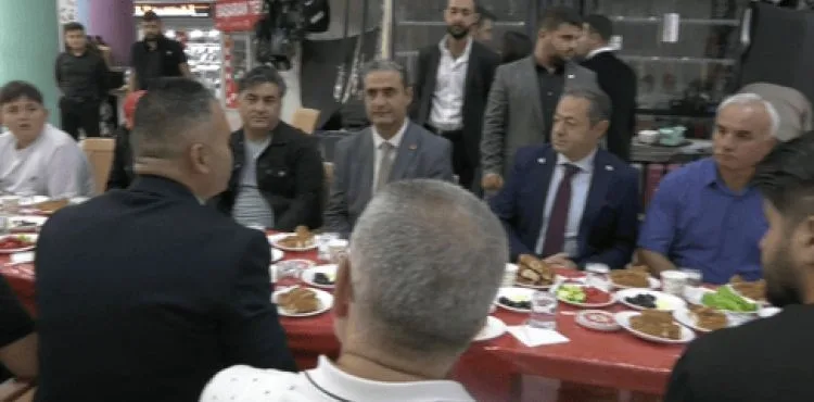 YRP Teşkilatı, Hunat Çarşısı esnafıyla bir araya geldi