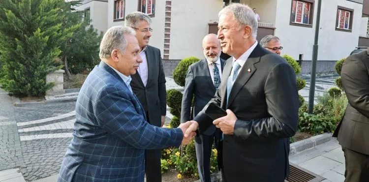 AK PARTİLİ VEKİLLER VE BAŞKANLAR TALAS'TA TOPLANDI