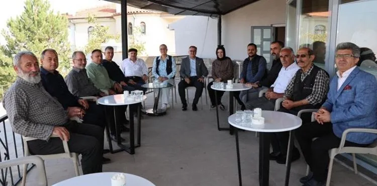 BAŞKAN ÖZDOĞAN, HACILAR'IN NABZINI YOKLUYOR