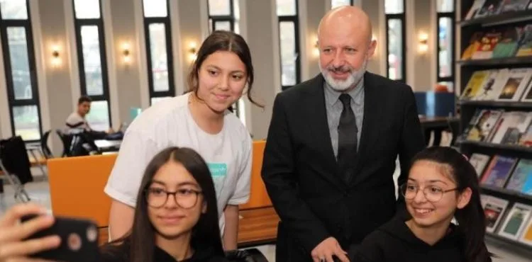 BAŞKAN ÇOLAKBAYRAKDAR, "BÜTÜN GAYRETİMİZ EVLATLARIMIZIN GELECEĞİ İÇİNDİR"