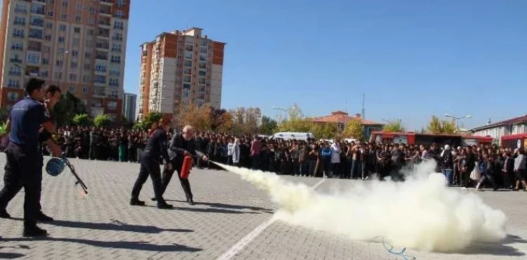 BÜYÜKŞEHİR İTFAİYESİ’NDEN 1 AYDA TOPLAM 1150 OLAYA MÜDAHALE